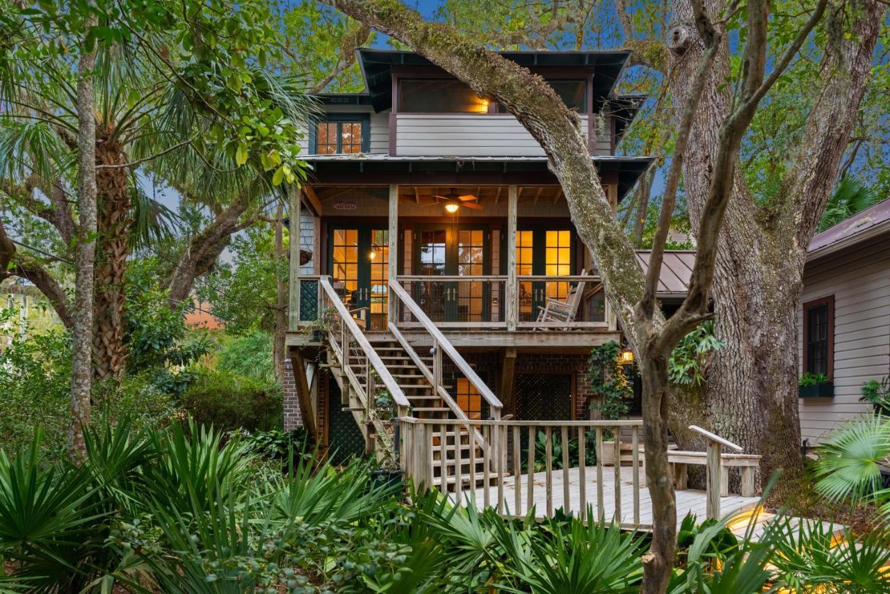 The Treehouse - 116 Florence Street St. Simons Island Dış mekan fotoğraf