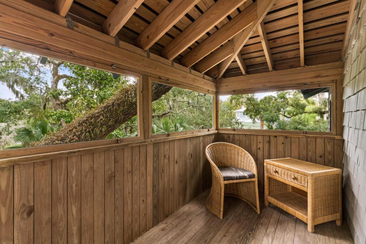 The Treehouse - 116 Florence Street St. Simons Island Dış mekan fotoğraf